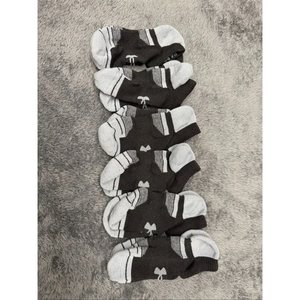 Bundle of Six Pairs of Under Armour No-Show Socks! Worn only once.  Size 6-10